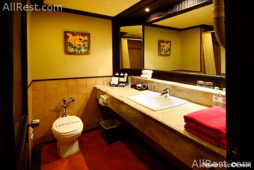 Kata Beach Resort & Spa 17